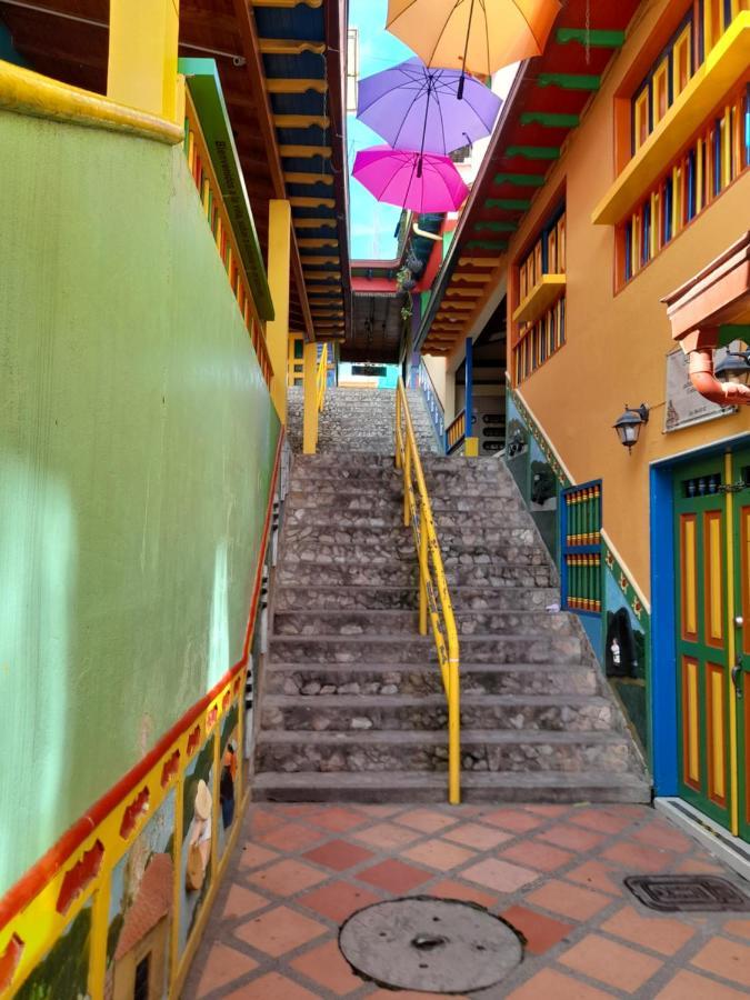 El Paraiso Paisa 5 Minutos Del Malecon Parqueadero Privado A Guatapé Zewnętrze zdjęcie