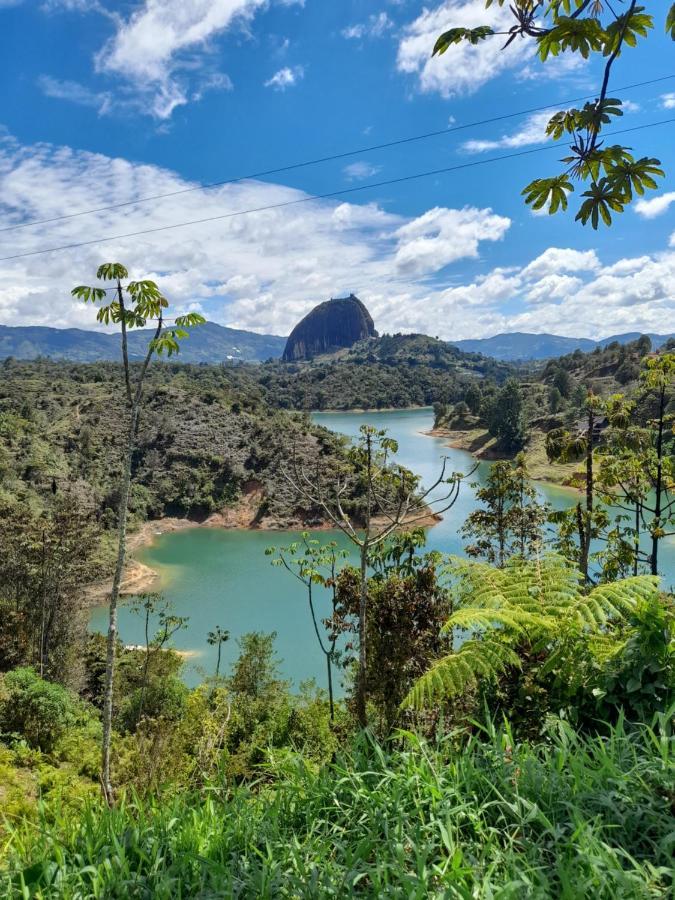 El Paraiso Paisa 5 Minutos Del Malecon Parqueadero Privado A Guatapé Zewnętrze zdjęcie